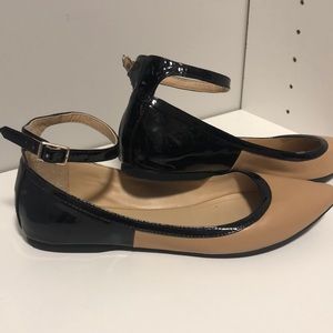 Hardly  work - nude / patent leather shoes
